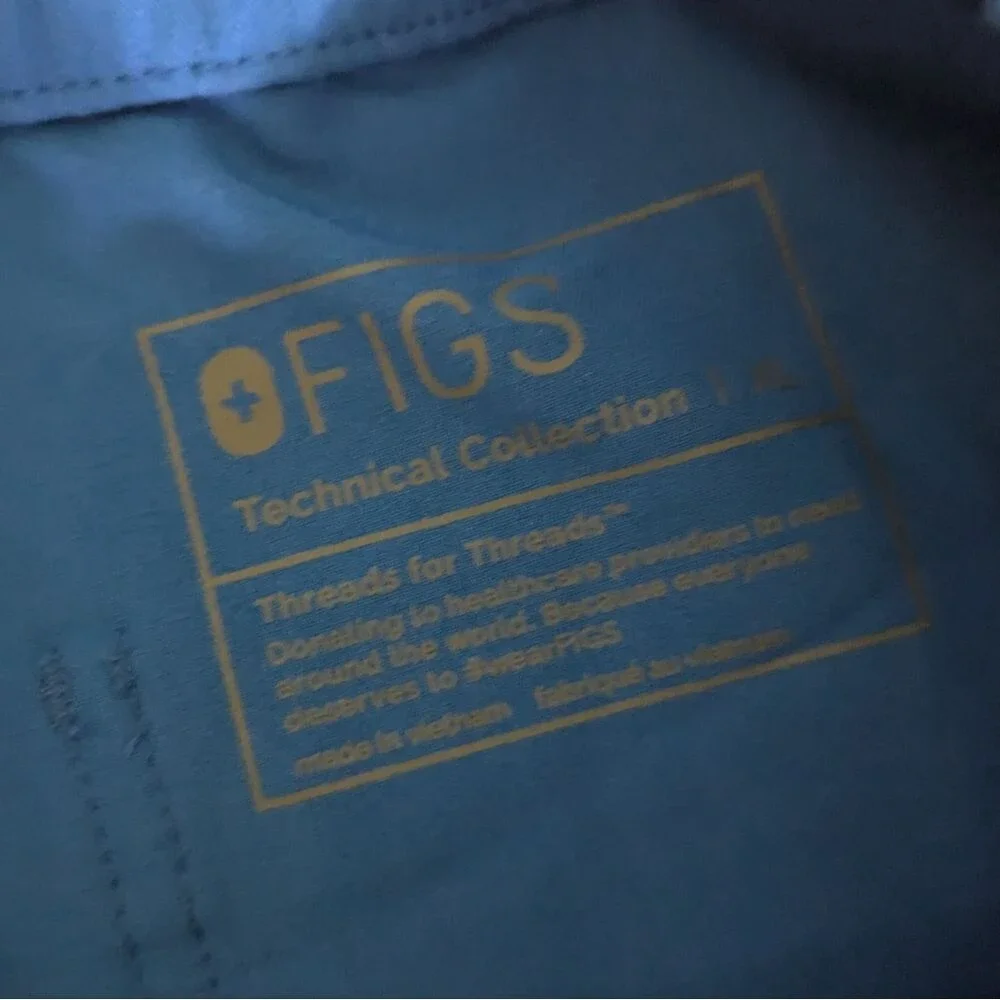 Figs men's cairo cargo Scrub Pants size XL